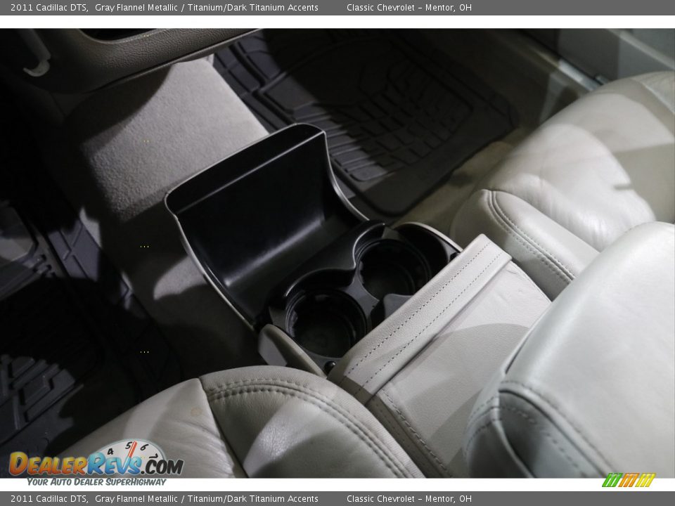 2011 Cadillac DTS Gray Flannel Metallic / Titanium/Dark Titanium Accents Photo #11