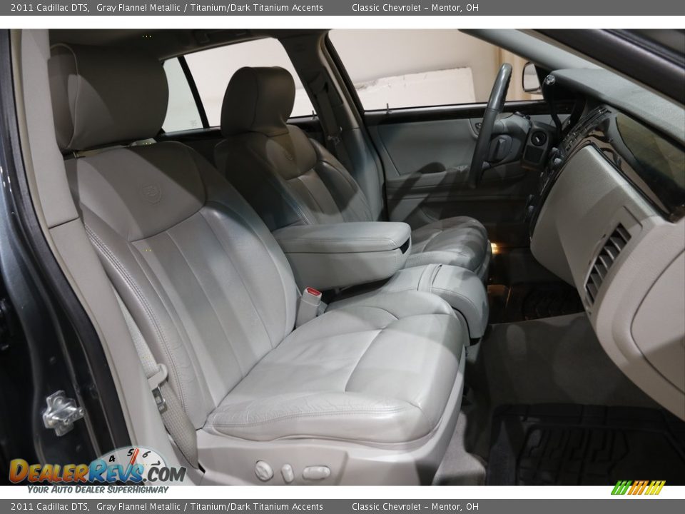 2011 Cadillac DTS Gray Flannel Metallic / Titanium/Dark Titanium Accents Photo #12