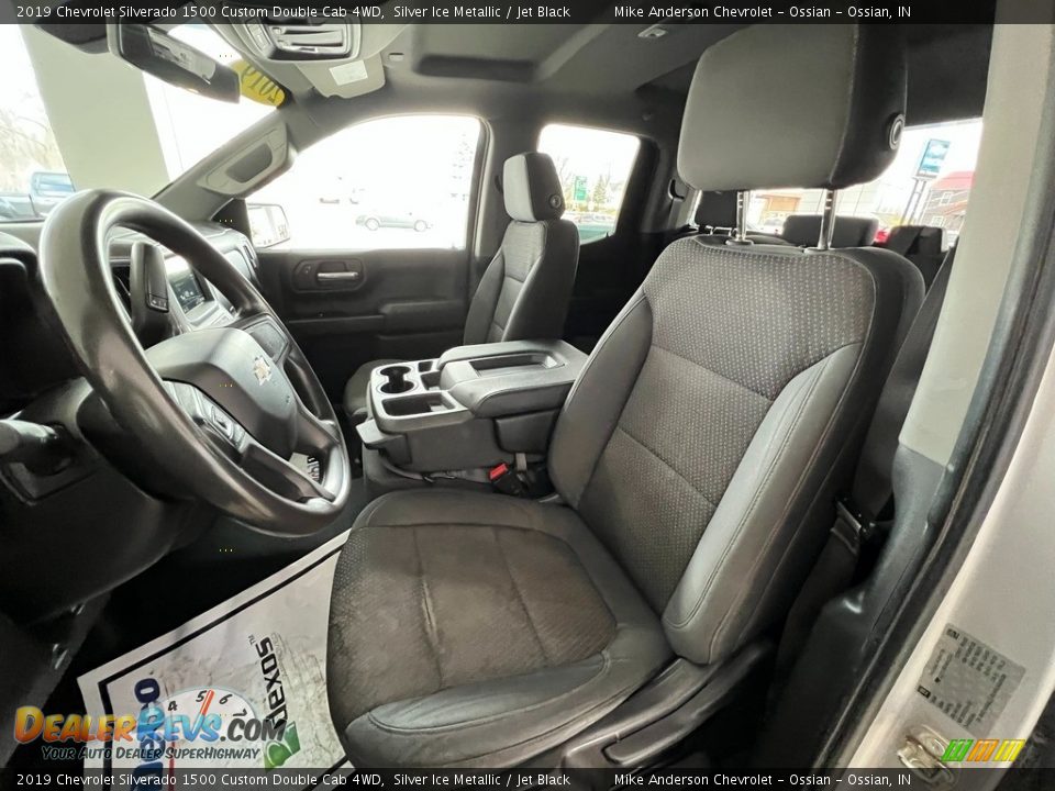 2019 Chevrolet Silverado 1500 Custom Double Cab 4WD Silver Ice Metallic / Jet Black Photo #15