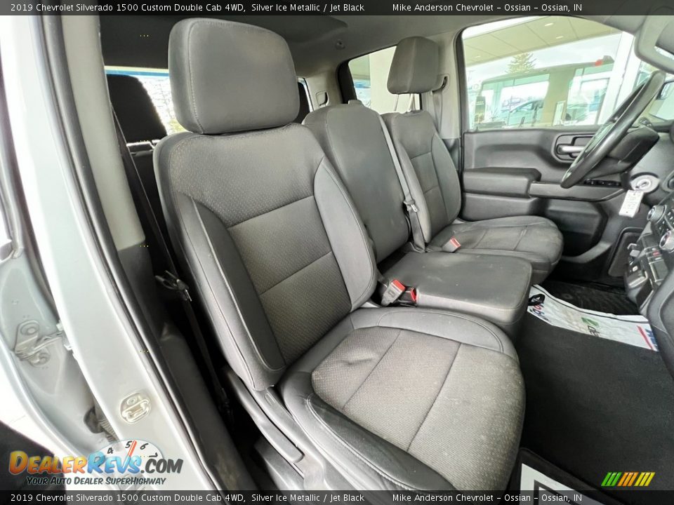 2019 Chevrolet Silverado 1500 Custom Double Cab 4WD Silver Ice Metallic / Jet Black Photo #22