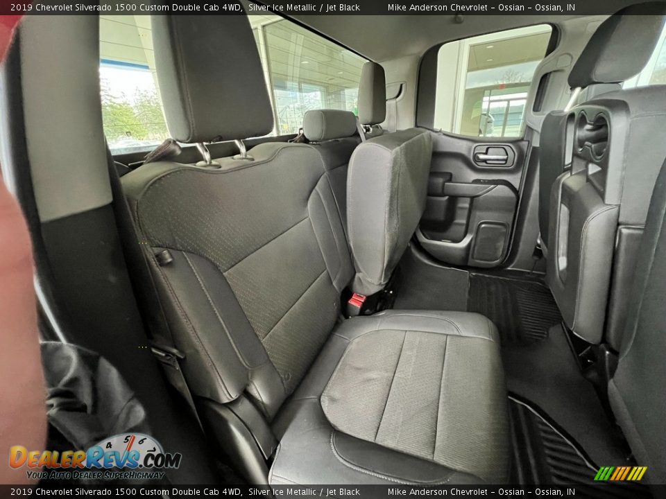 2019 Chevrolet Silverado 1500 Custom Double Cab 4WD Silver Ice Metallic / Jet Black Photo #25
