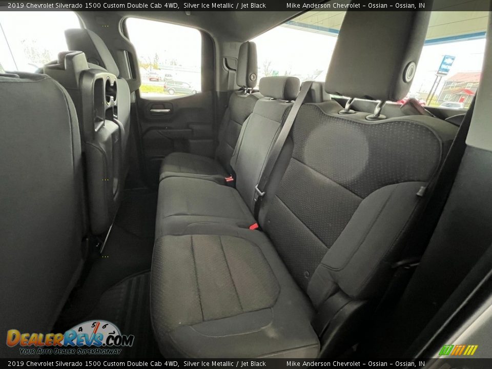 2019 Chevrolet Silverado 1500 Custom Double Cab 4WD Silver Ice Metallic / Jet Black Photo #28