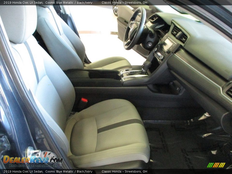 2019 Honda Civic LX Sedan Cosmic Blue Metallic / Black/Ivory Photo #16