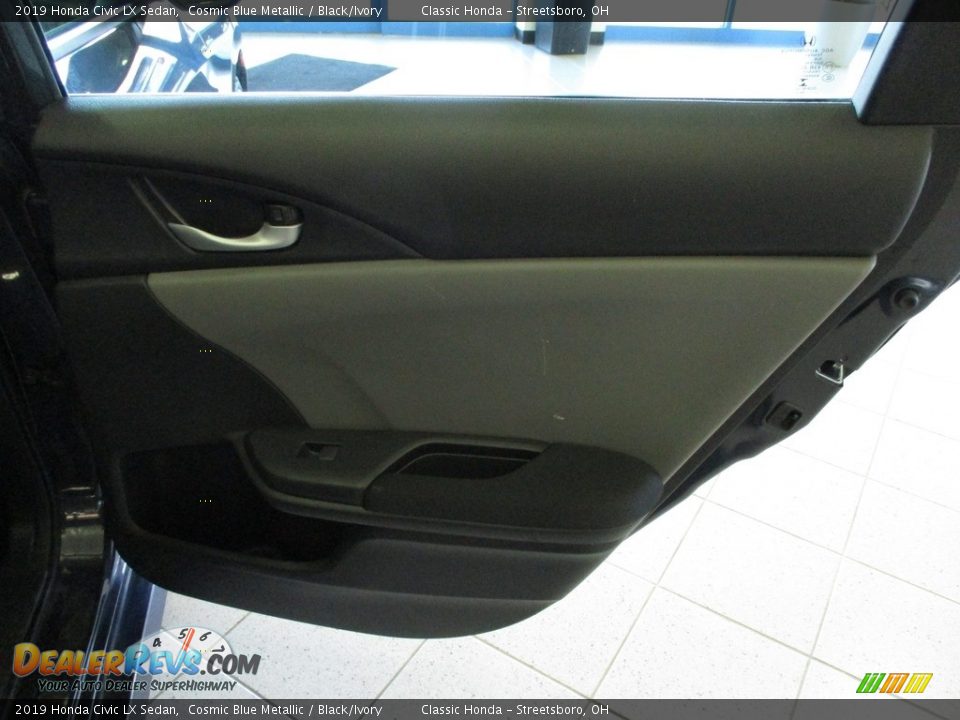 2019 Honda Civic LX Sedan Cosmic Blue Metallic / Black/Ivory Photo #17