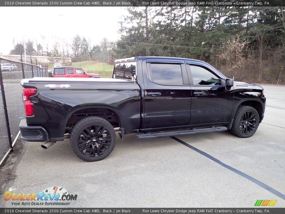 2019 Chevrolet Silverado 1500 Custom Crew Cab 4WD Black / Jet Black Photo #4