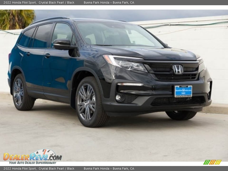 Front 3/4 View of 2022 Honda Pilot Sport Photo #1