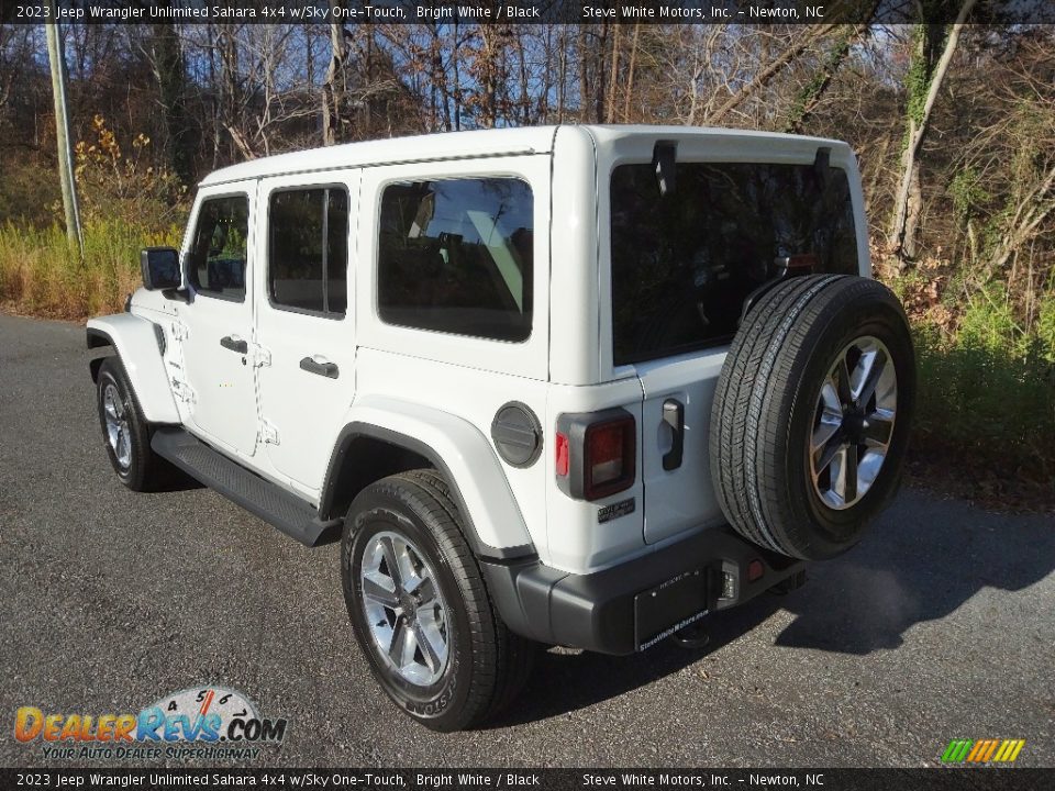 2023 Jeep Wrangler Unlimited Sahara 4x4 w/Sky One-Touch Bright White / Black Photo #8