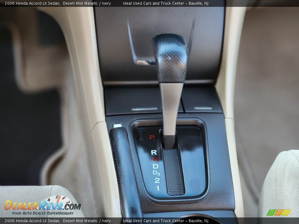 2006 Honda Accord LX Sedan Desert Mist Metallic / Ivory Photo #16