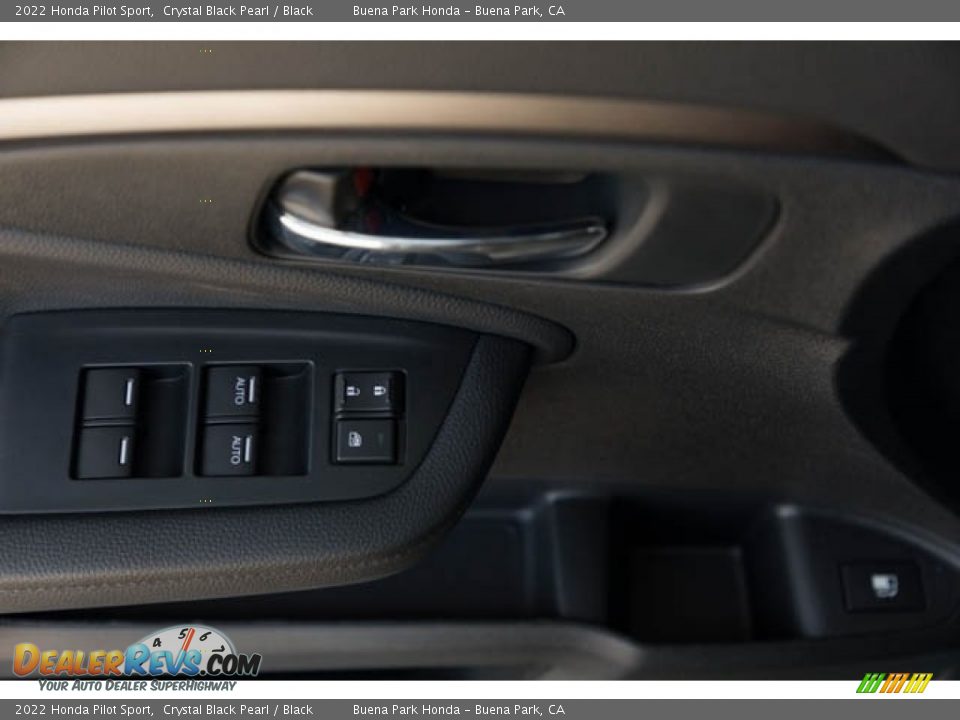 Door Panel of 2022 Honda Pilot Sport Photo #35