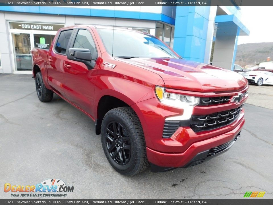 2023 Chevrolet Silverado 1500 RST Crew Cab 4x4 Radiant Red Tintcoat / Jet Black Photo #4