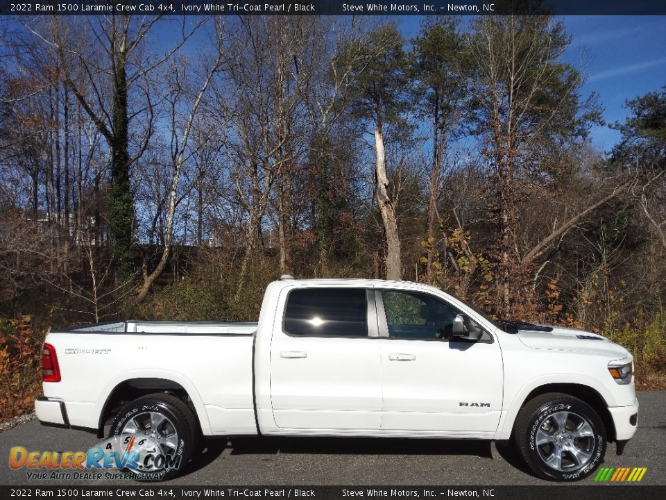 2022 Ram 1500 Laramie Crew Cab 4x4 Ivory White Tri-Coat Pearl / Black Photo #5