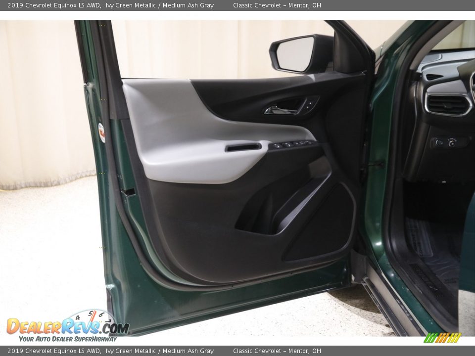 2019 Chevrolet Equinox LS AWD Ivy Green Metallic / Medium Ash Gray Photo #4