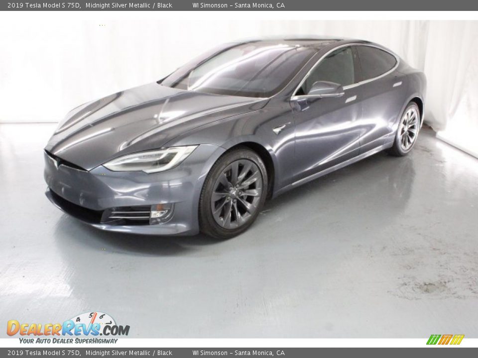 Front 3/4 View of 2019 Tesla Model S 75D Photo #3