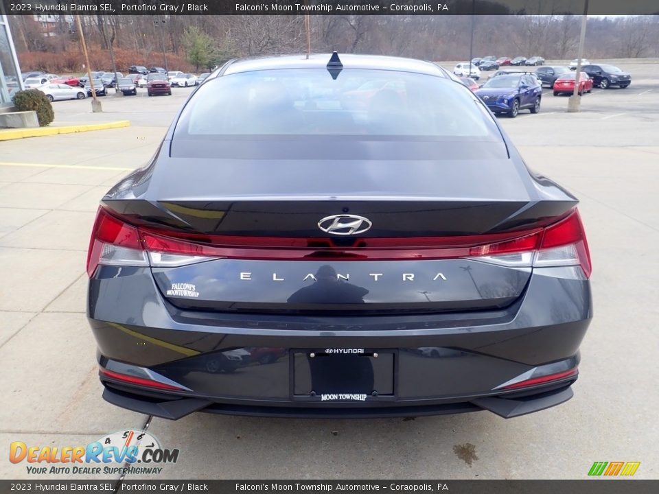 2023 Hyundai Elantra SEL Portofino Gray / Black Photo #3