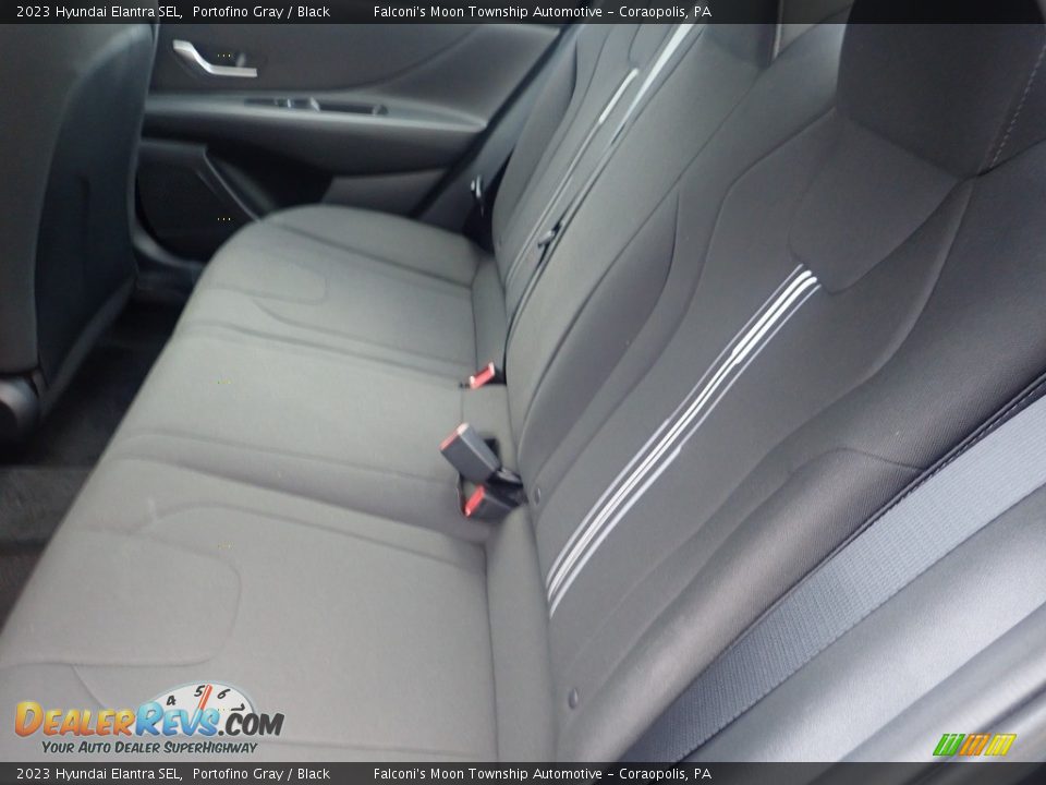 2023 Hyundai Elantra SEL Portofino Gray / Black Photo #12