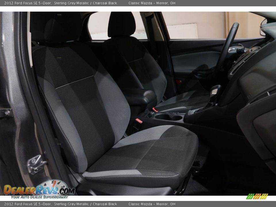 2012 Ford Focus SE 5-Door Sterling Grey Metallic / Charcoal Black Photo #15