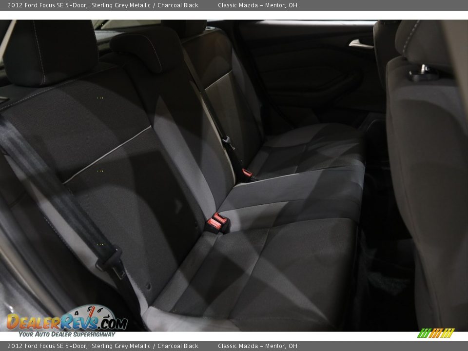 2012 Ford Focus SE 5-Door Sterling Grey Metallic / Charcoal Black Photo #16