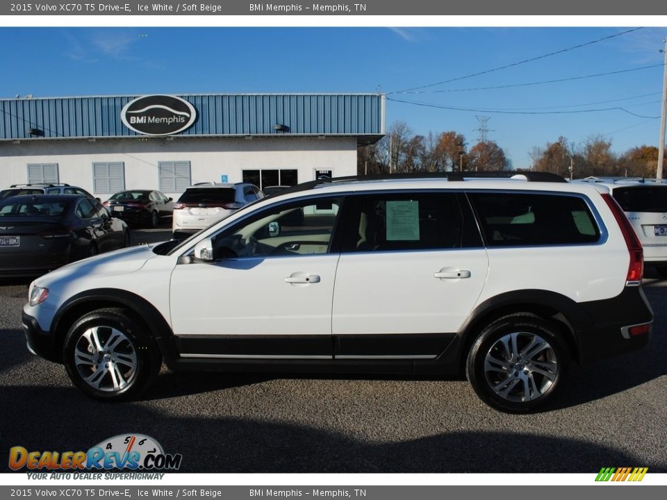 2015 Volvo XC70 T5 Drive-E Ice White / Soft Beige Photo #2