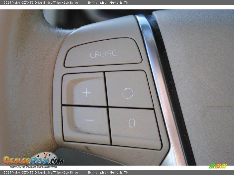 2015 Volvo XC70 T5 Drive-E Steering Wheel Photo #13