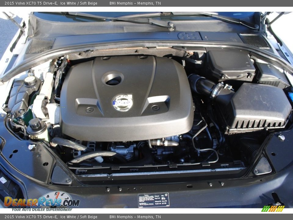 2015 Volvo XC70 T5 Drive-E 2.0 Liter DI Turbocharged DOHC 16-Valve VVT Drive-E 4 Cylinder Engine Photo #29