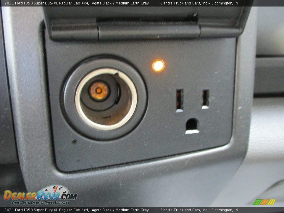 2021 Ford F350 Super Duty XL Regular Cab 4x4 Agate Black / Medium Earth Gray Photo #24