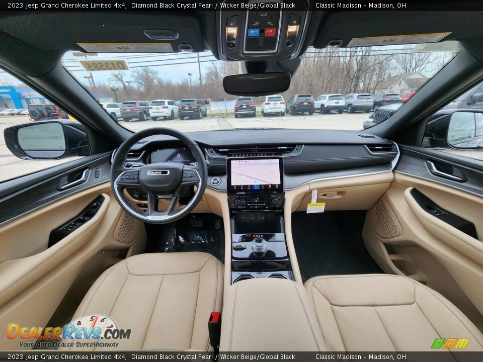 2023 Jeep Grand Cherokee Limited 4x4 Diamond Black Crystal Pearl / Wicker Beige/Global Black Photo #4
