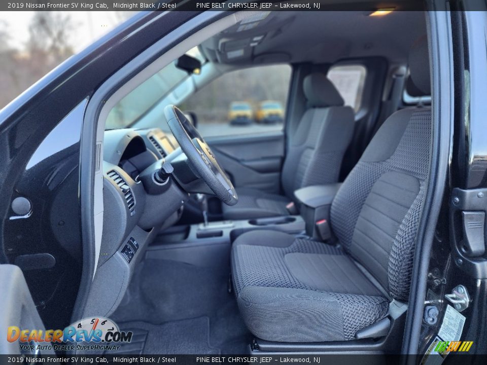 Front Seat of 2019 Nissan Frontier SV King Cab Photo #30