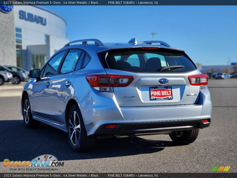 2023 Subaru Impreza Premium 5-Door Ice Silver Metallic / Black Photo #4