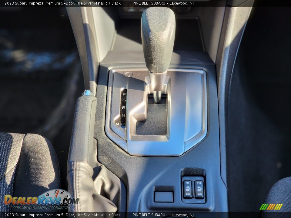 2023 Subaru Impreza Premium 5-Door Ice Silver Metallic / Black Photo #12