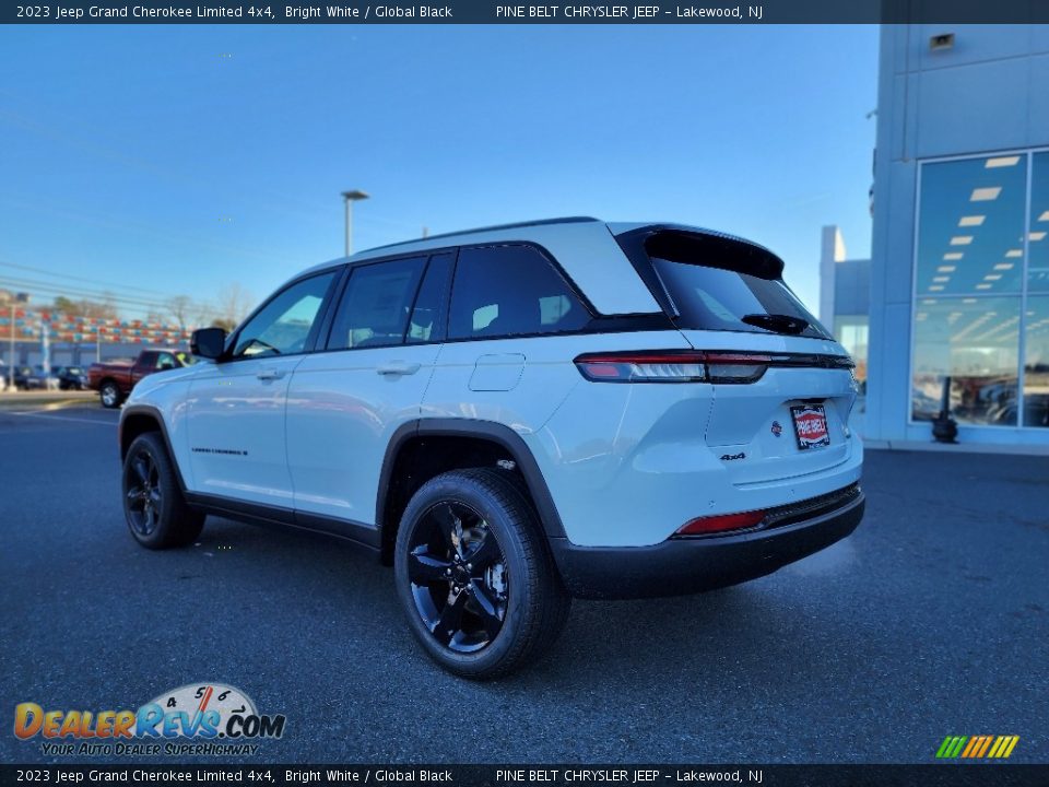2023 Jeep Grand Cherokee Limited 4x4 Bright White / Global Black Photo #4