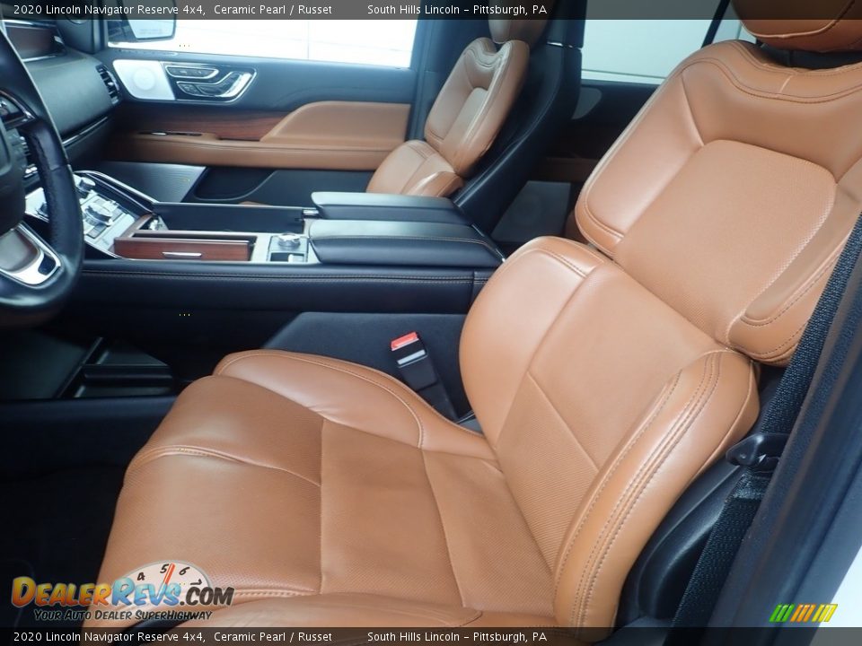 Front Seat of 2020 Lincoln Navigator Reserve 4x4 Photo #15