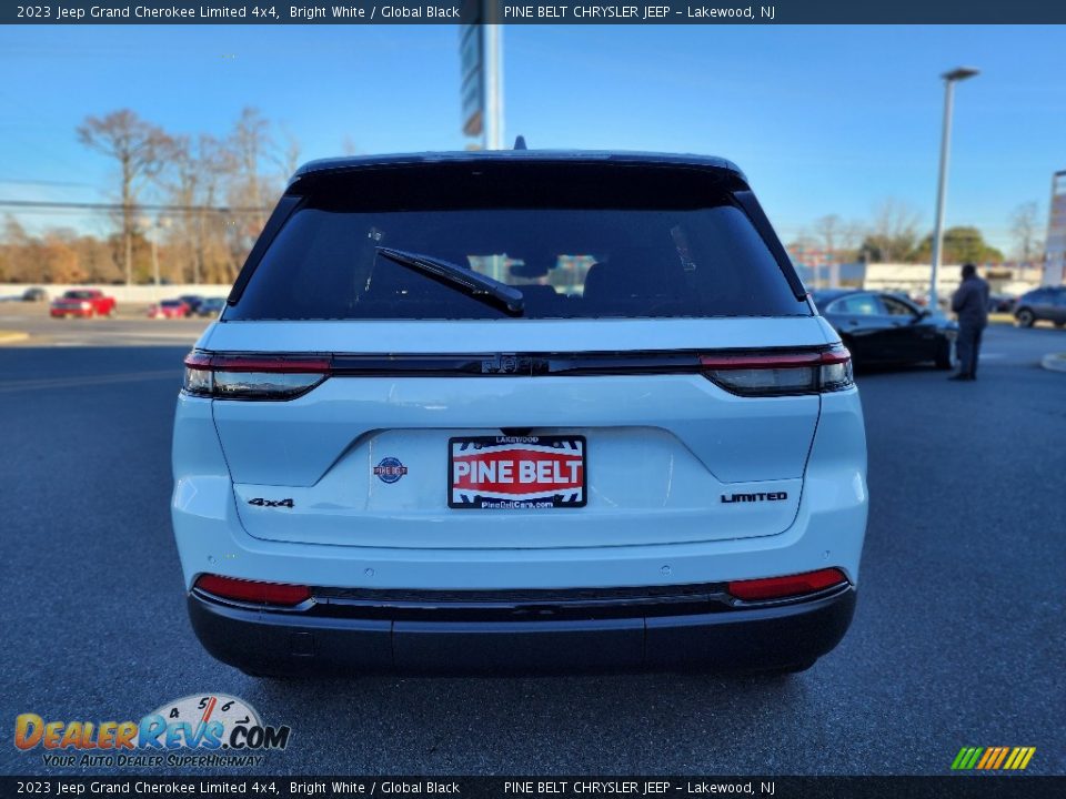 2023 Jeep Grand Cherokee Limited 4x4 Bright White / Global Black Photo #6