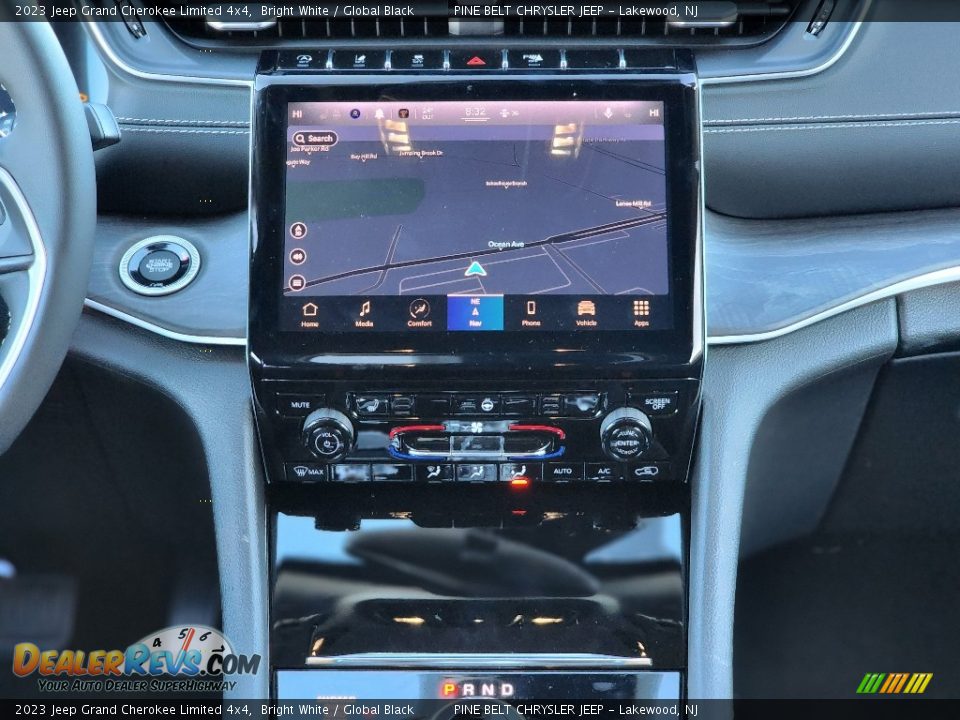 2023 Jeep Grand Cherokee Limited 4x4 Bright White / Global Black Photo #10