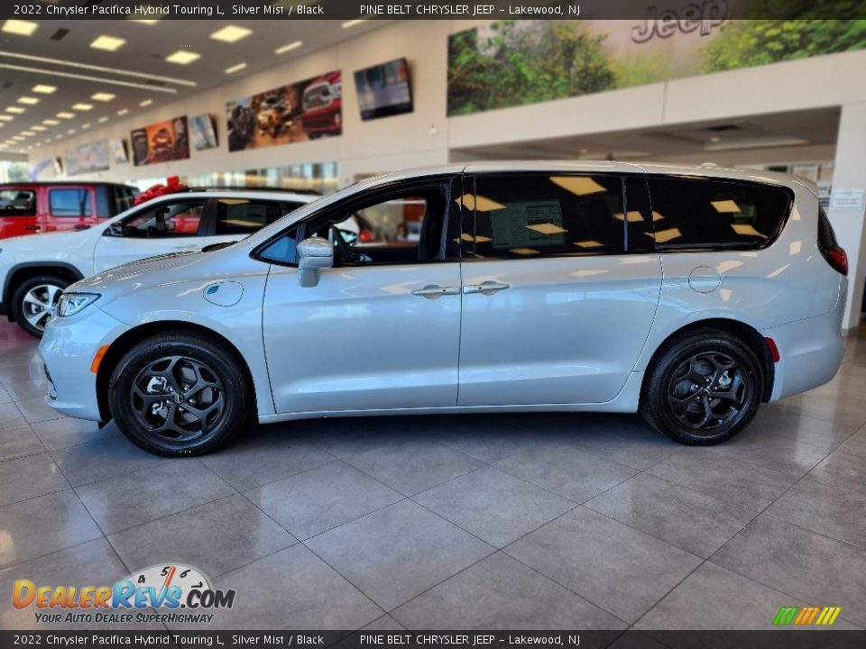 Silver Mist 2022 Chrysler Pacifica Hybrid Touring L Photo #3