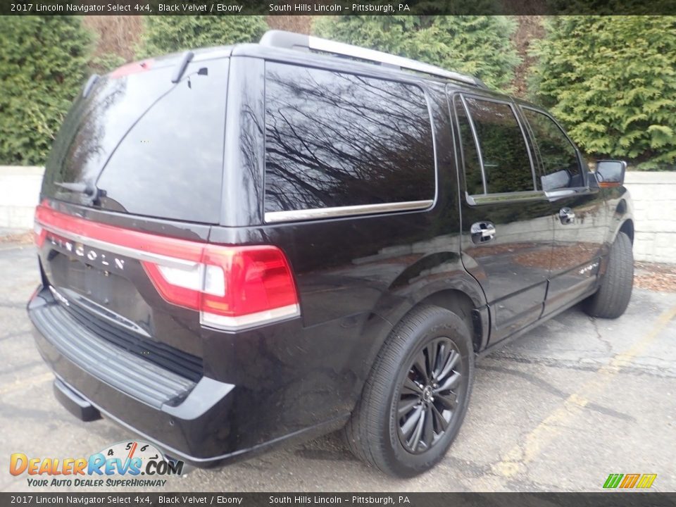 2017 Lincoln Navigator Select 4x4 Black Velvet / Ebony Photo #3