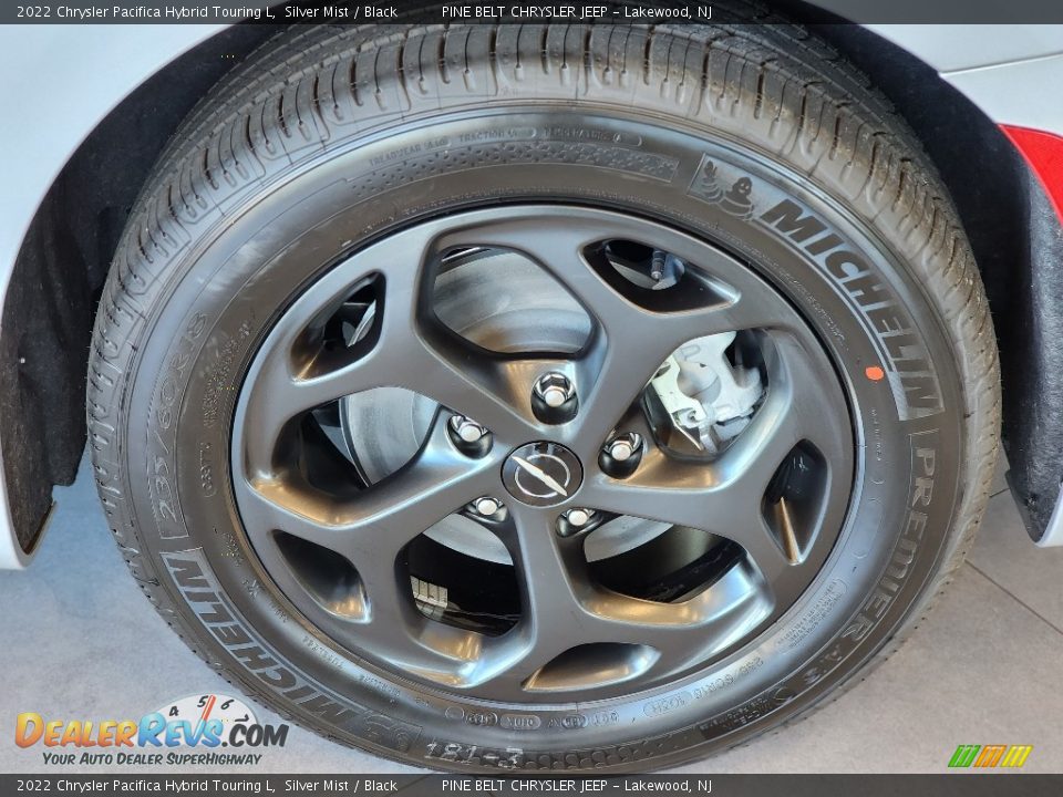 2022 Chrysler Pacifica Hybrid Touring L Wheel Photo #7