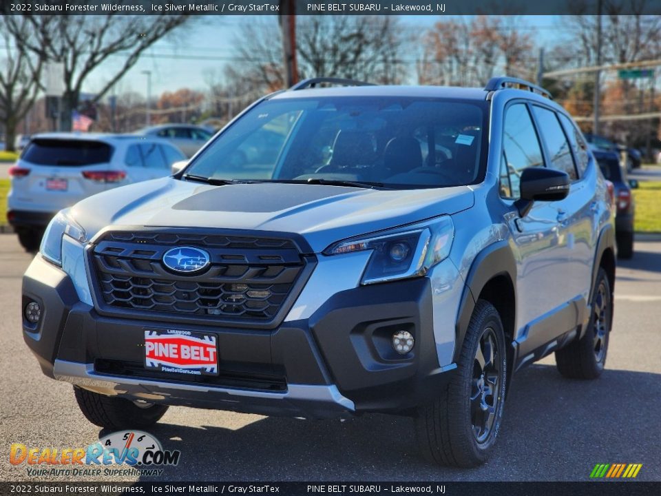 2022 Subaru Forester Wilderness Ice Silver Metallic / Gray StarTex Photo #1