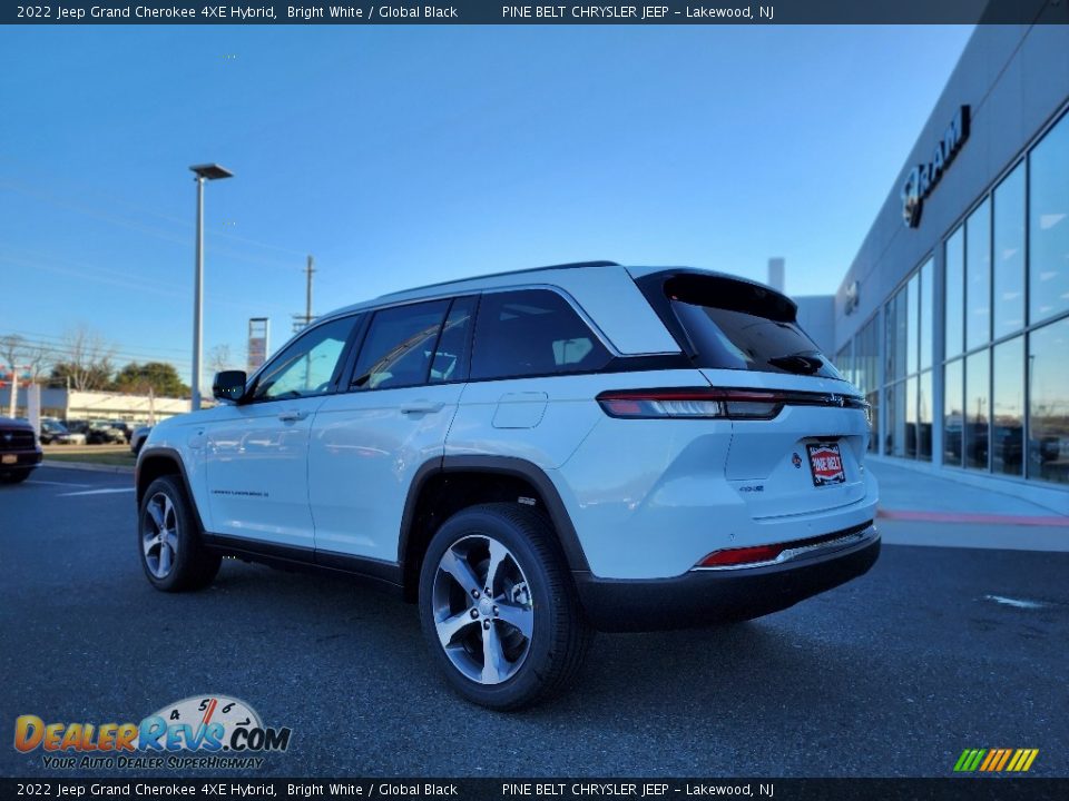 2022 Jeep Grand Cherokee 4XE Hybrid Bright White / Global Black Photo #4