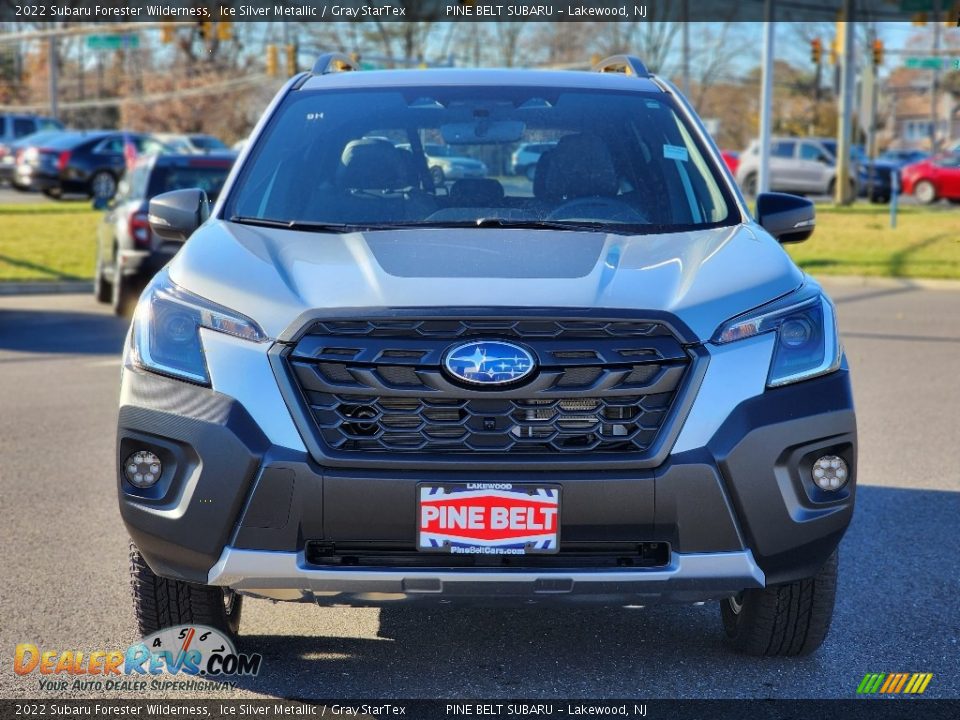 2022 Subaru Forester Wilderness Ice Silver Metallic / Gray StarTex Photo #2