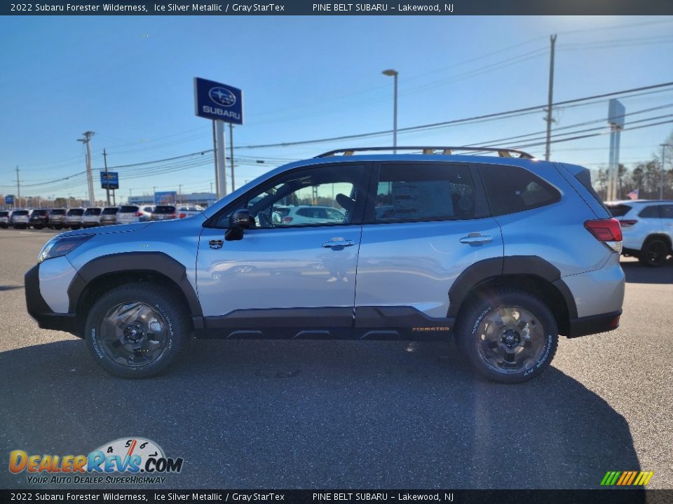 2022 Subaru Forester Wilderness Ice Silver Metallic / Gray StarTex Photo #3