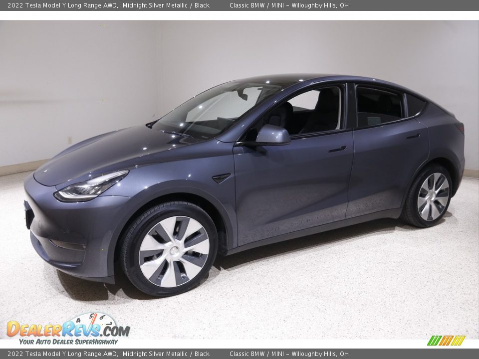 2022 Tesla Model Y Long Range AWD Midnight Silver Metallic / Black Photo #3