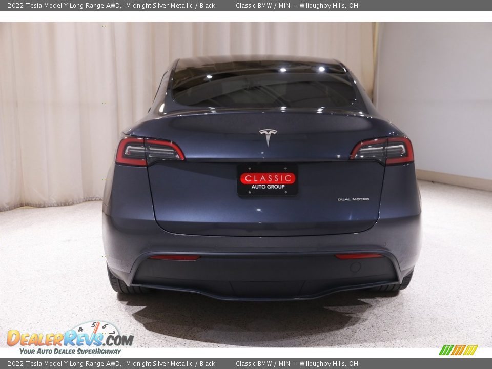 2022 Tesla Model Y Long Range AWD Midnight Silver Metallic / Black Photo #24