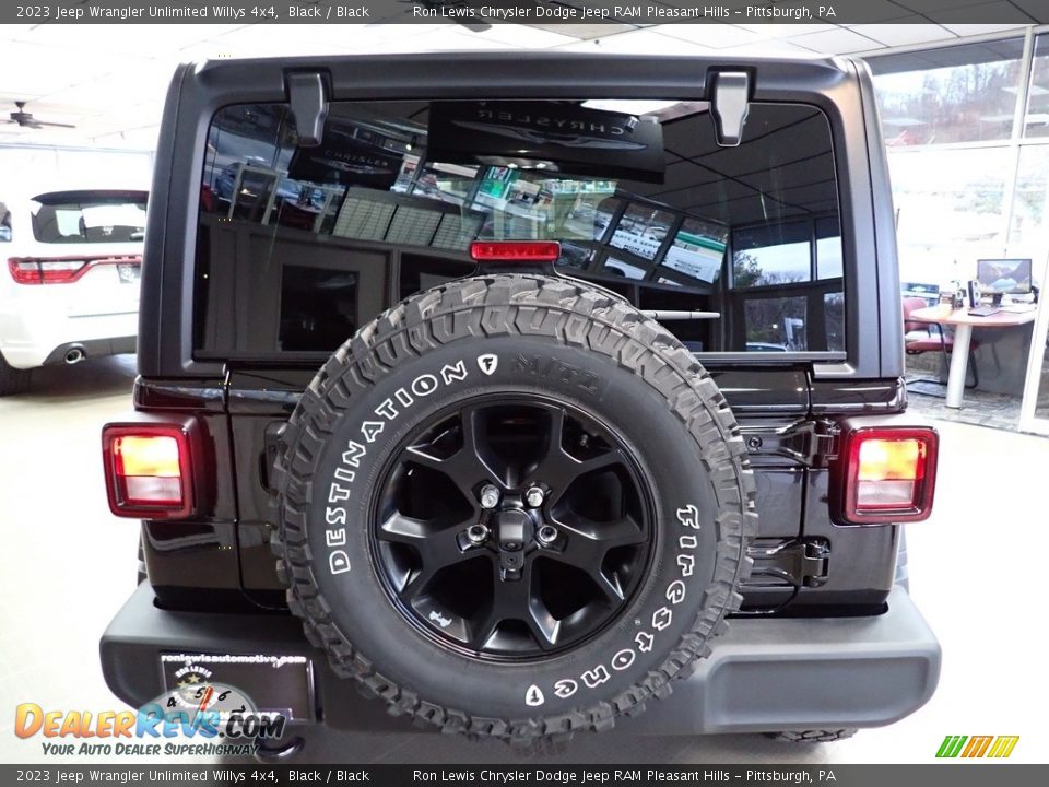 2023 Jeep Wrangler Unlimited Willys 4x4 Black / Black Photo #4