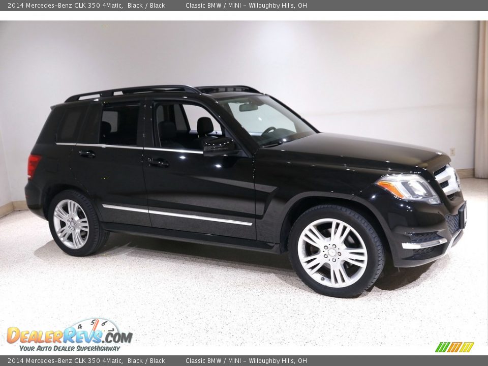 Front 3/4 View of 2014 Mercedes-Benz GLK 350 4Matic Photo #1