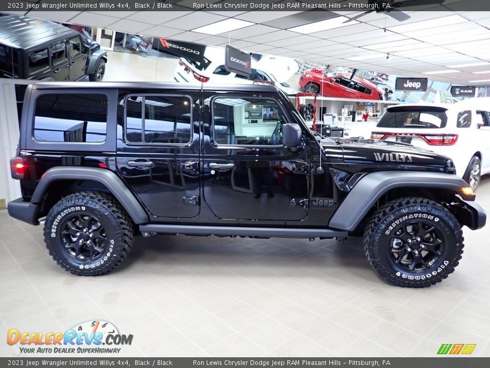 2023 Jeep Wrangler Unlimited Willys 4x4 Black / Black Photo #7