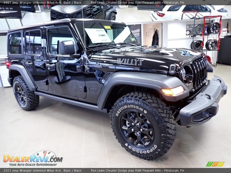 2023 Jeep Wrangler Unlimited Willys 4x4 Black / Black Photo #8