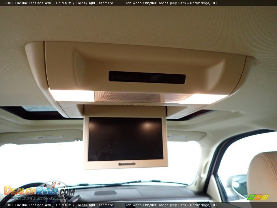 2007 Cadillac Escalade AWD Gold Mist / Cocoa/Light Cashmere Photo #4