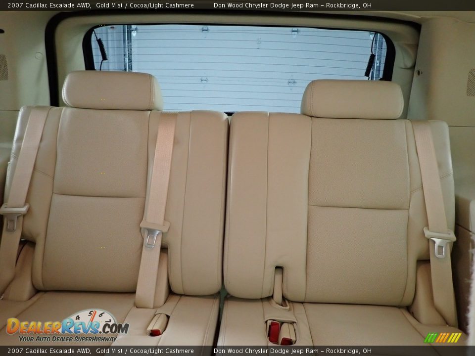 2007 Cadillac Escalade AWD Gold Mist / Cocoa/Light Cashmere Photo #30