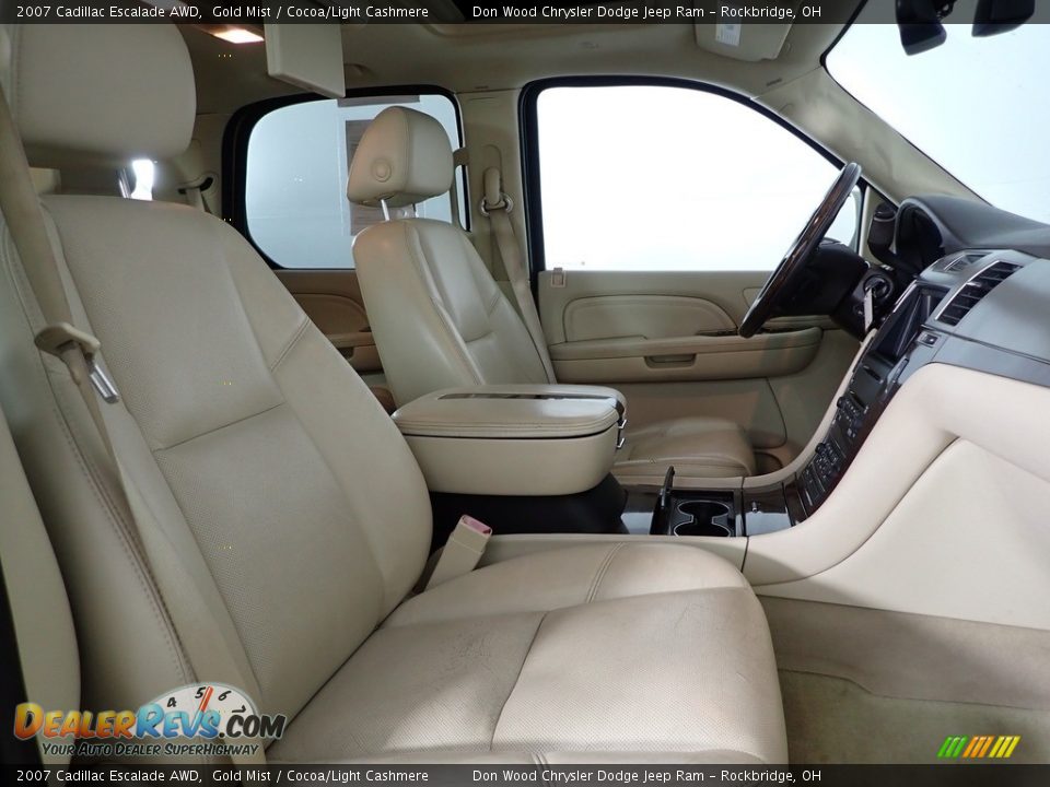 2007 Cadillac Escalade AWD Gold Mist / Cocoa/Light Cashmere Photo #32