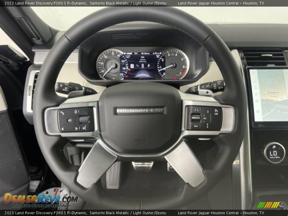 2023 Land Rover Discovery P360 S R-Dynamic Steering Wheel Photo #15